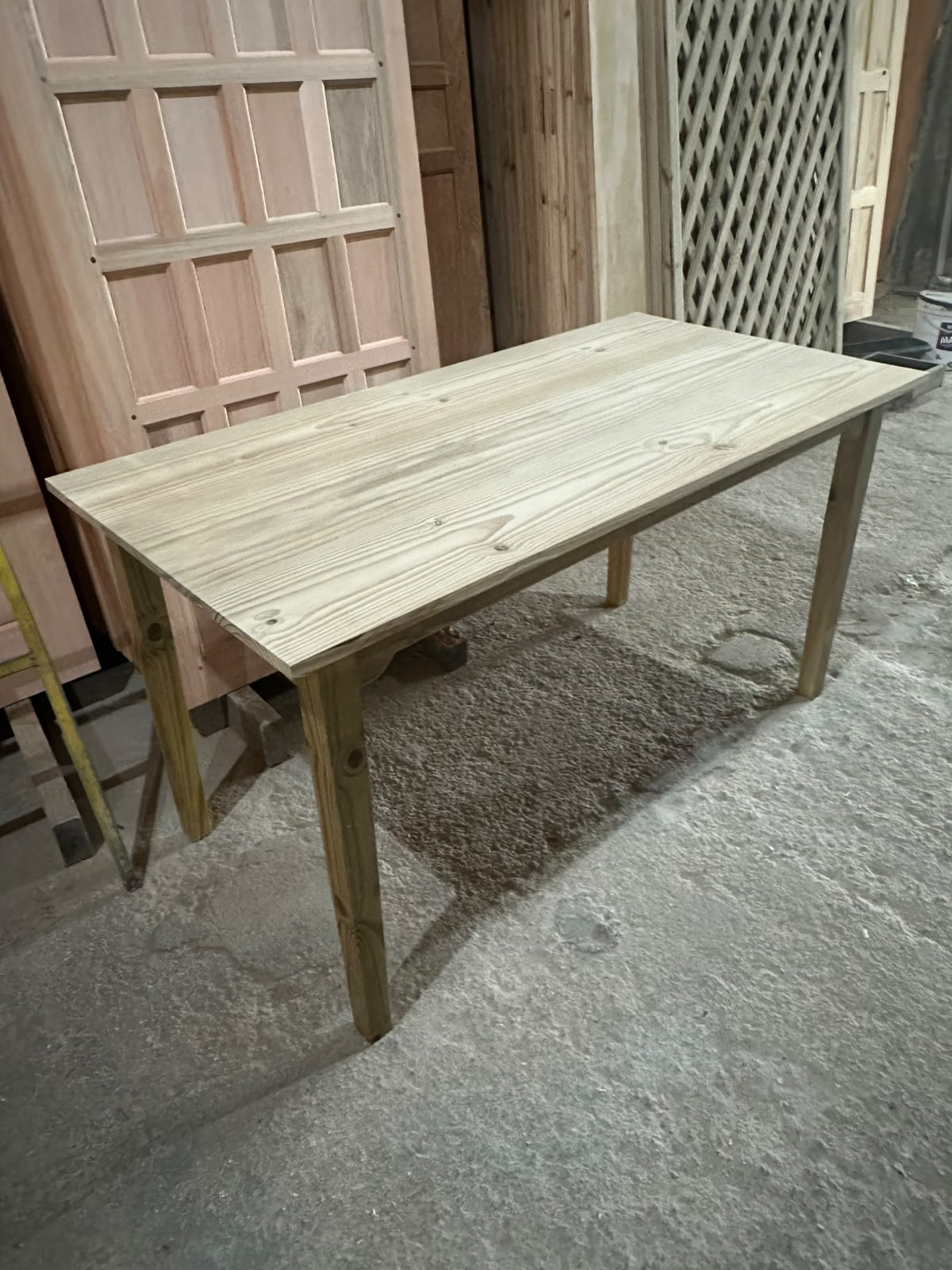 Mesa Pinus Tratado